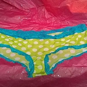 Ladies Size 7 - Rene Rofe Pure Beauty Panties